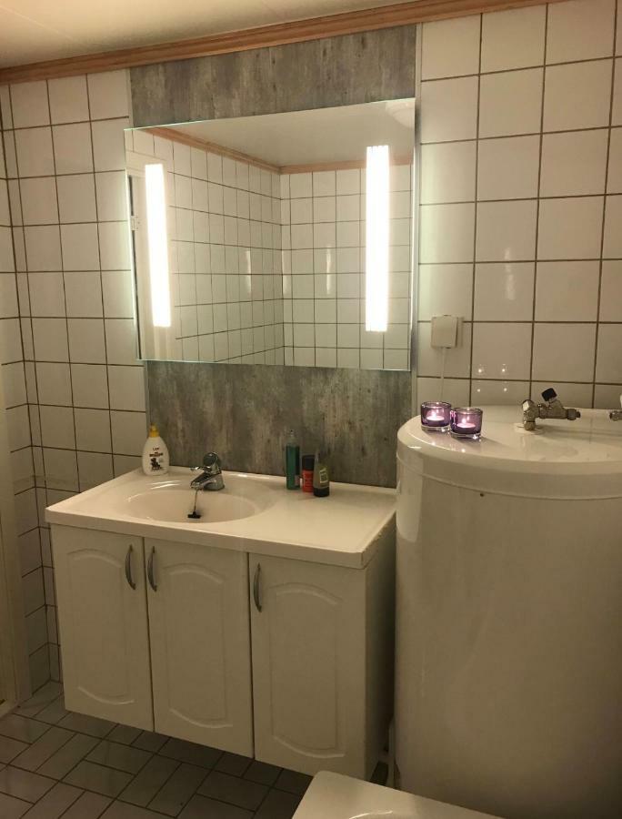 לקנס Cozy & Private Room In The Middle Of Lofoten מראה חיצוני תמונה