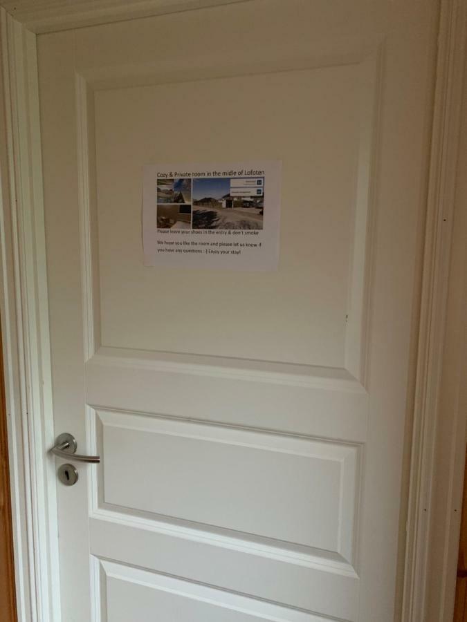 לקנס Cozy & Private Room In The Middle Of Lofoten מראה חיצוני תמונה