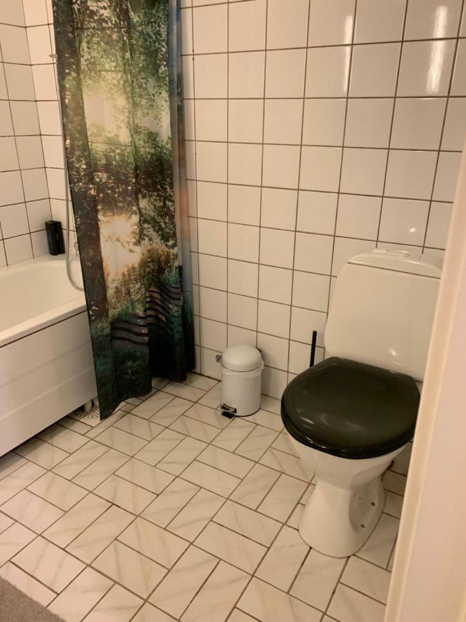 לקנס Cozy & Private Room In The Middle Of Lofoten מראה חיצוני תמונה
