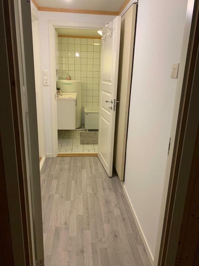 לקנס Cozy & Private Room In The Middle Of Lofoten מראה חיצוני תמונה