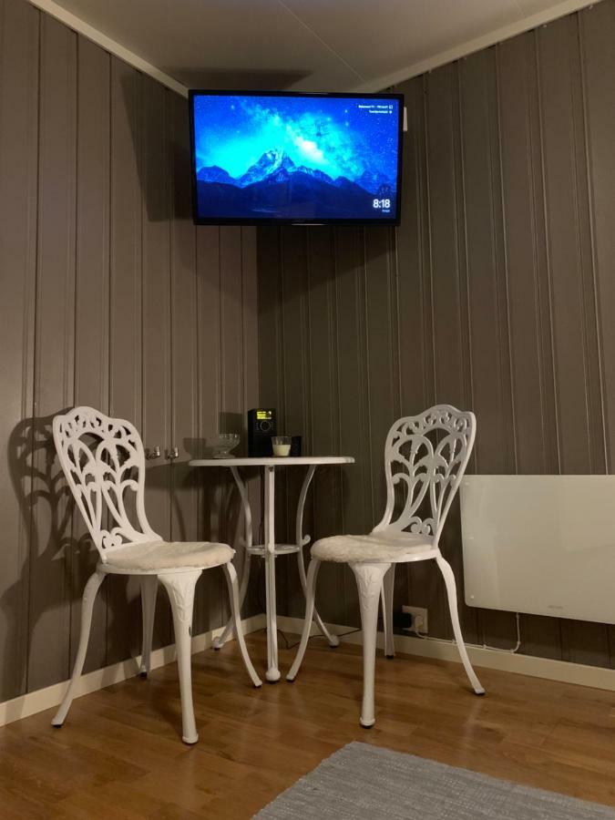 לקנס Cozy & Private Room In The Middle Of Lofoten מראה חיצוני תמונה